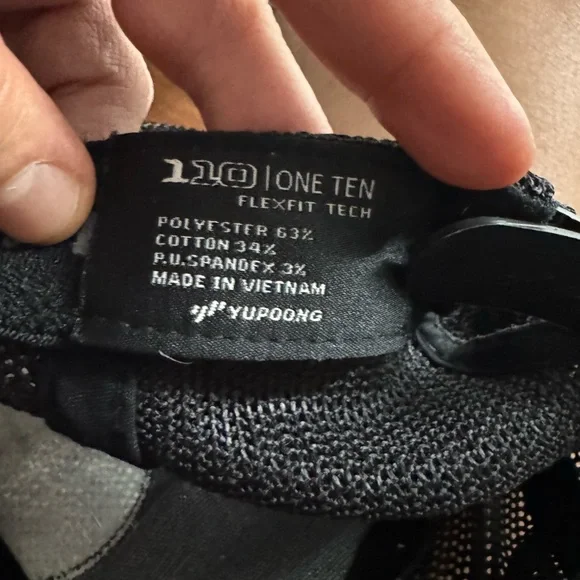 Travis Mathew Black and Gray Cap - Picture 4 of 4